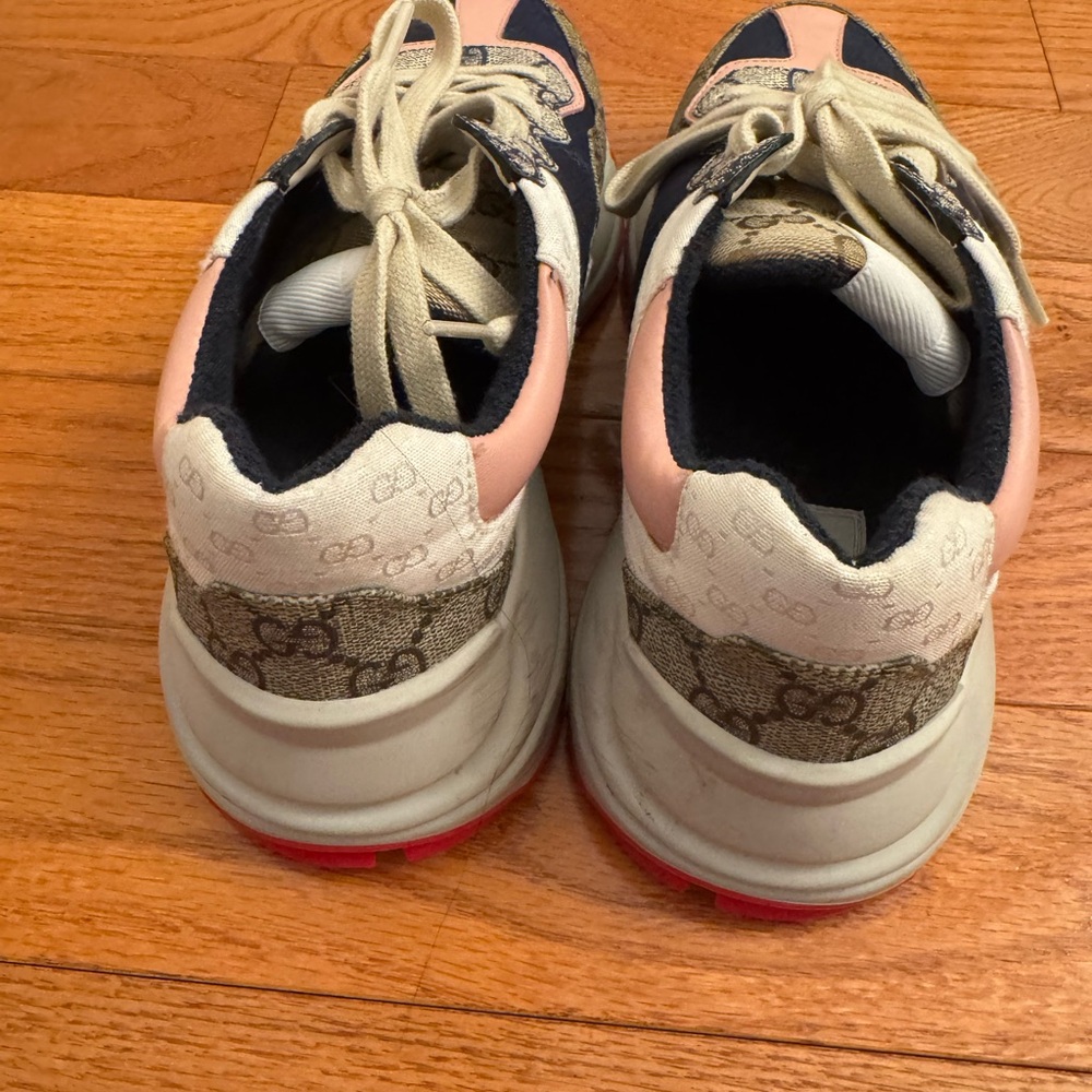 Gucci Multicolor GG Supreme Lace-Up Sneakers - Picture 5 of 7